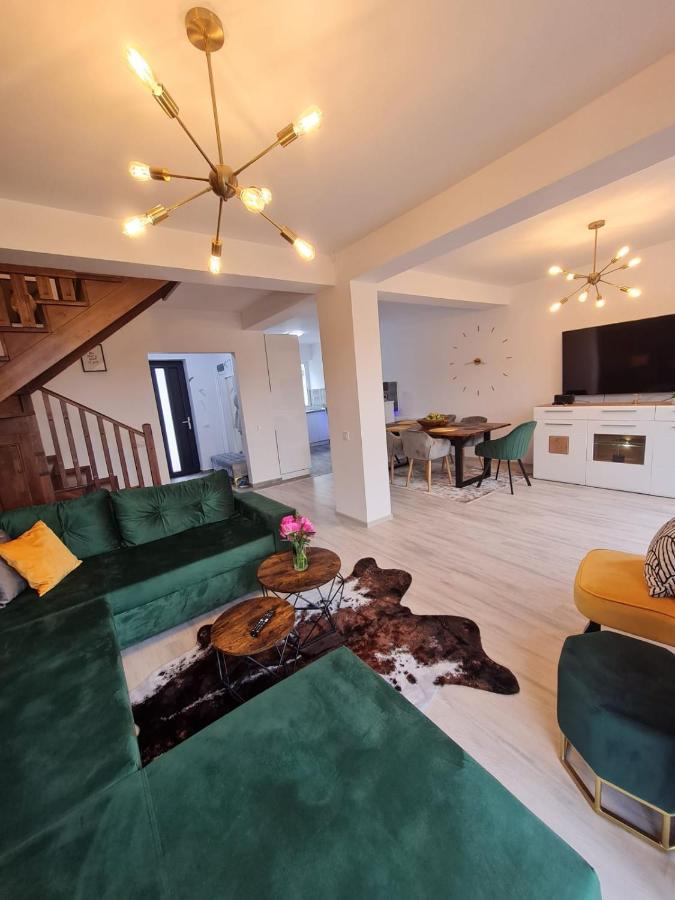 Holiday House Rasnov Екстер'єр фото