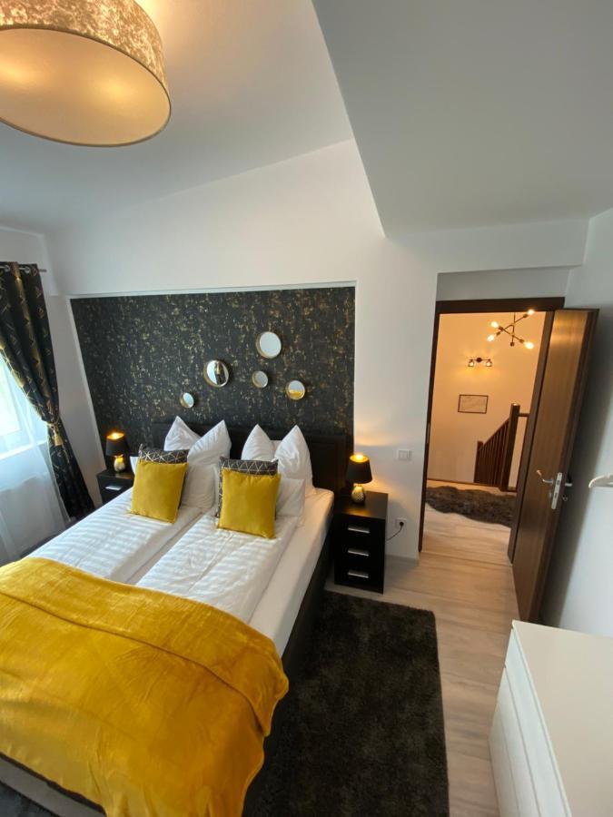 Holiday House Rasnov Екстер'єр фото